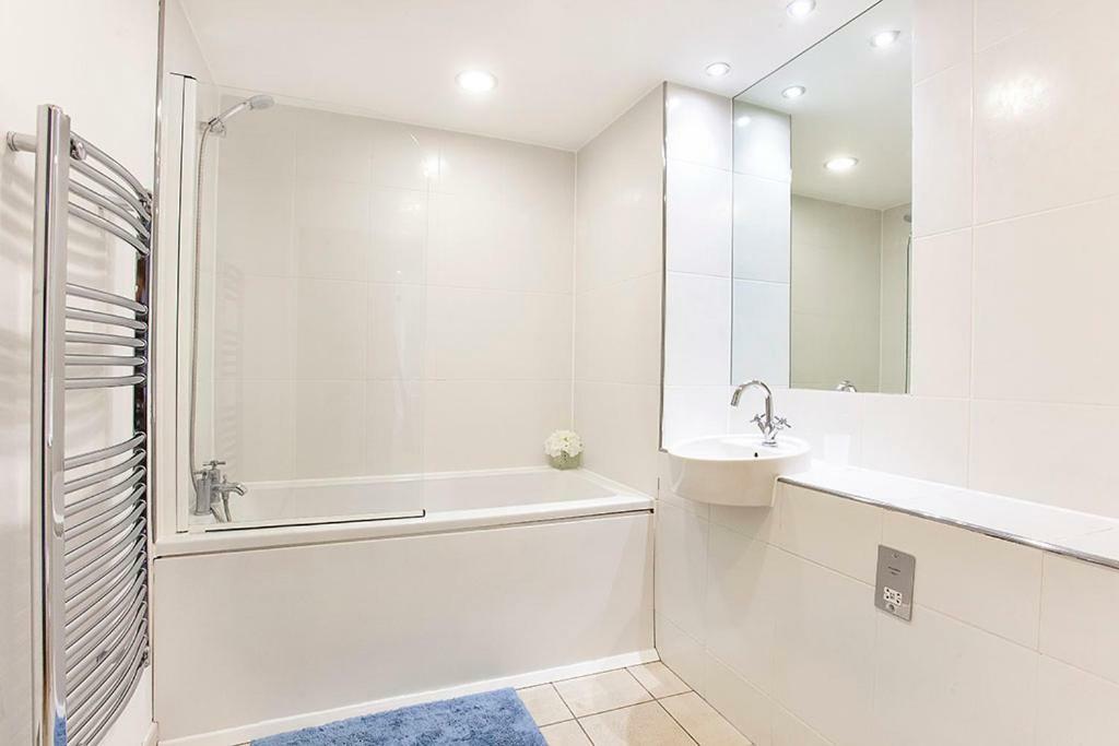 Almanna, Central York, Only 6 Minutes Walk To York Minster Екстериор снимка